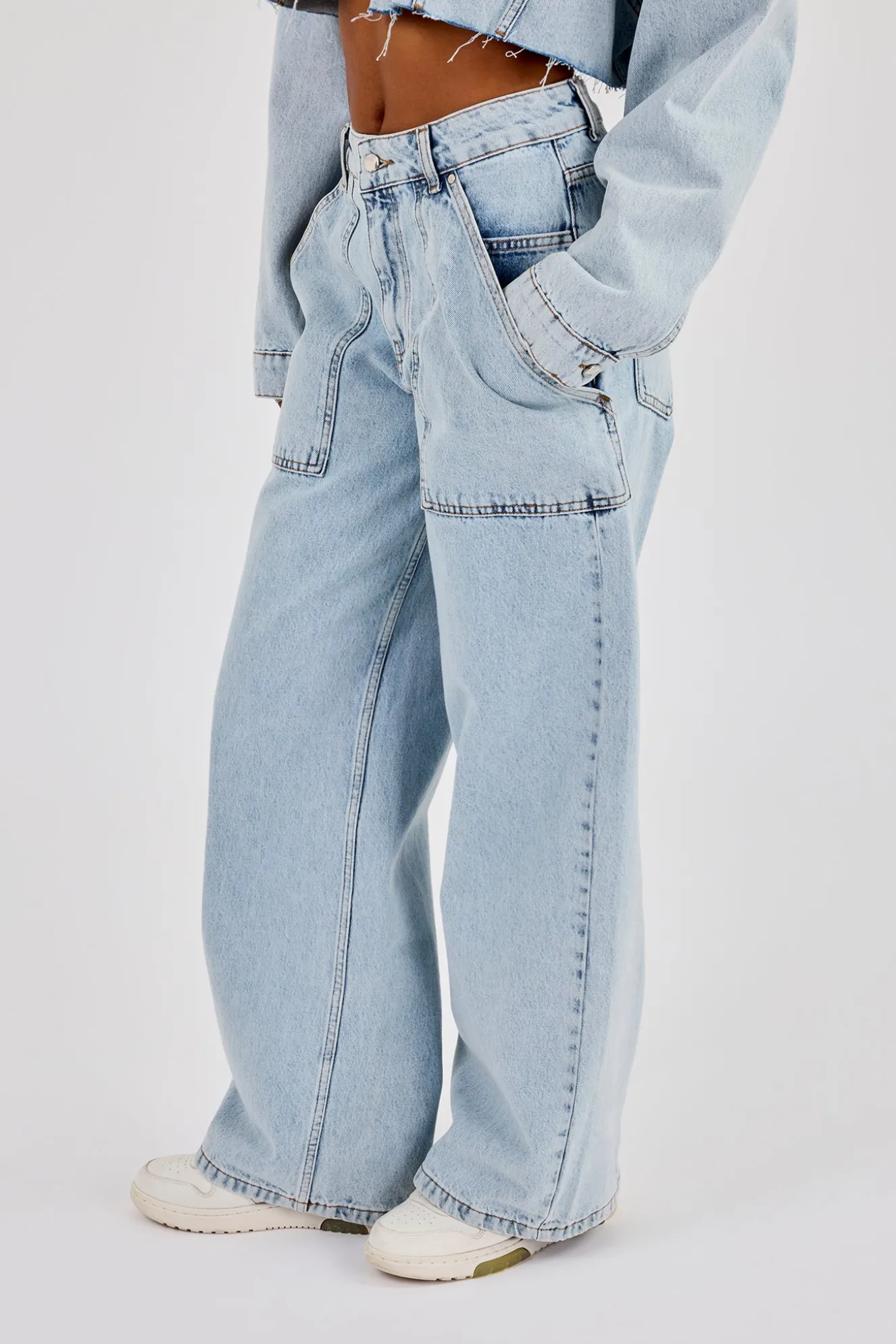 Baggy Pocket Detail Jean - Light Blue