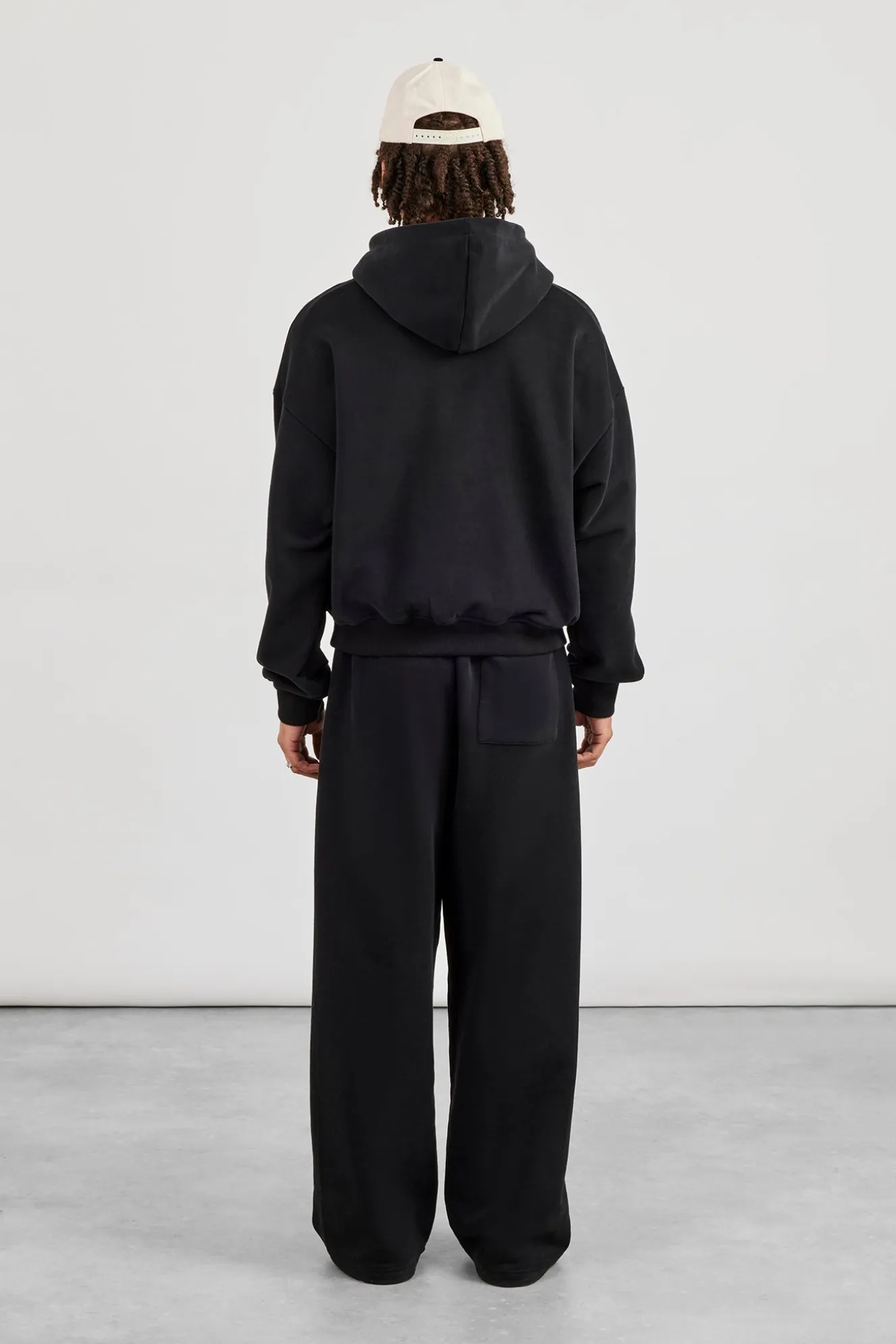 Boxy Hoodie & Baggy Fit Jogger - Black