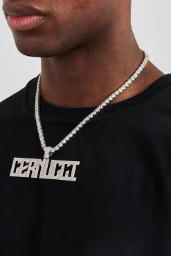 Calvera Font Pendant - 22mm