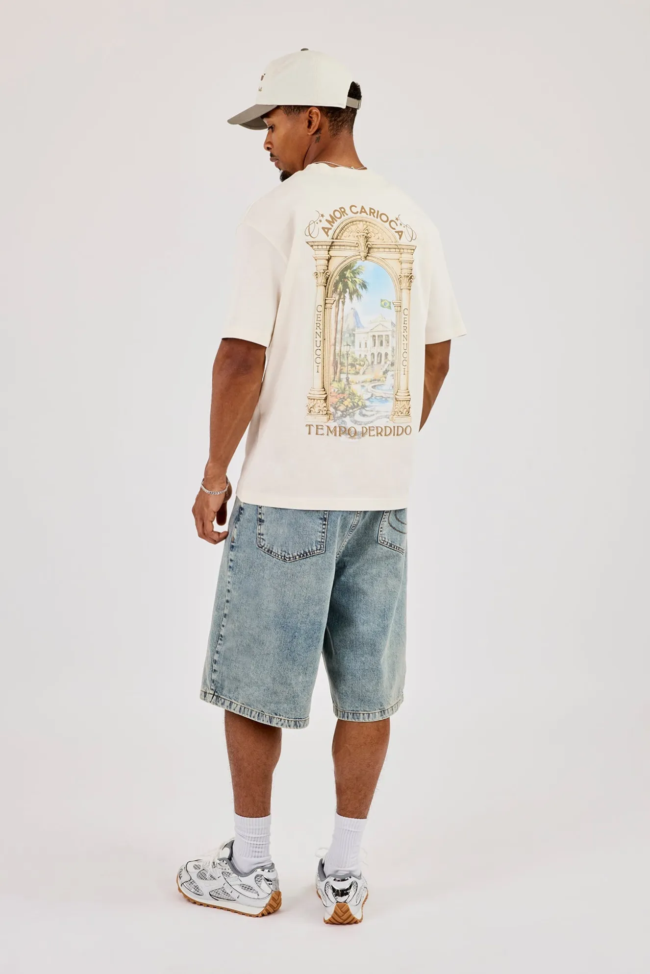 Casa Graphic T-Shirt - Off White