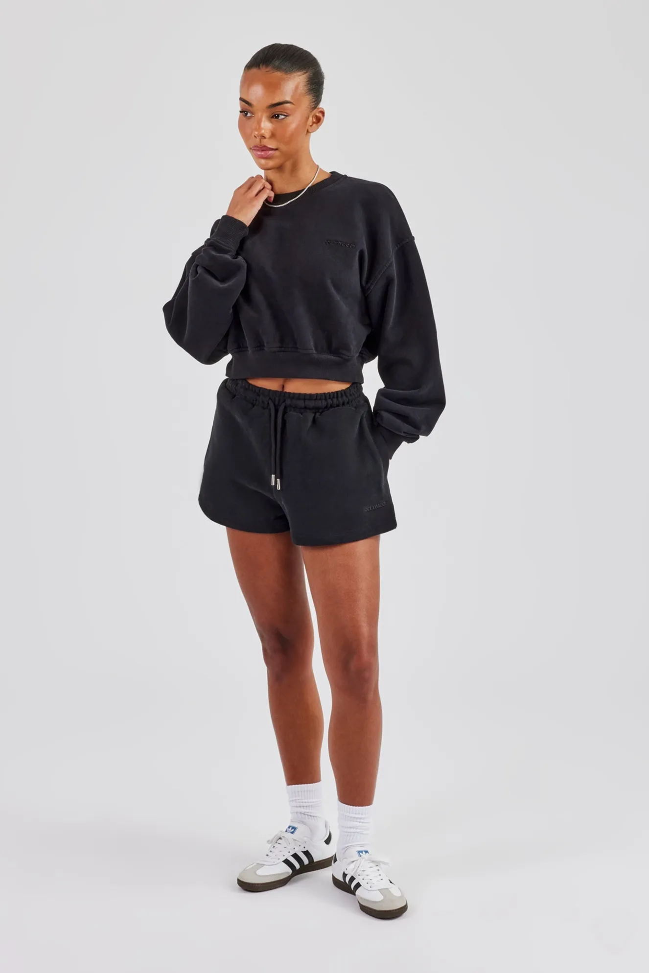 Embroidered Short - Black