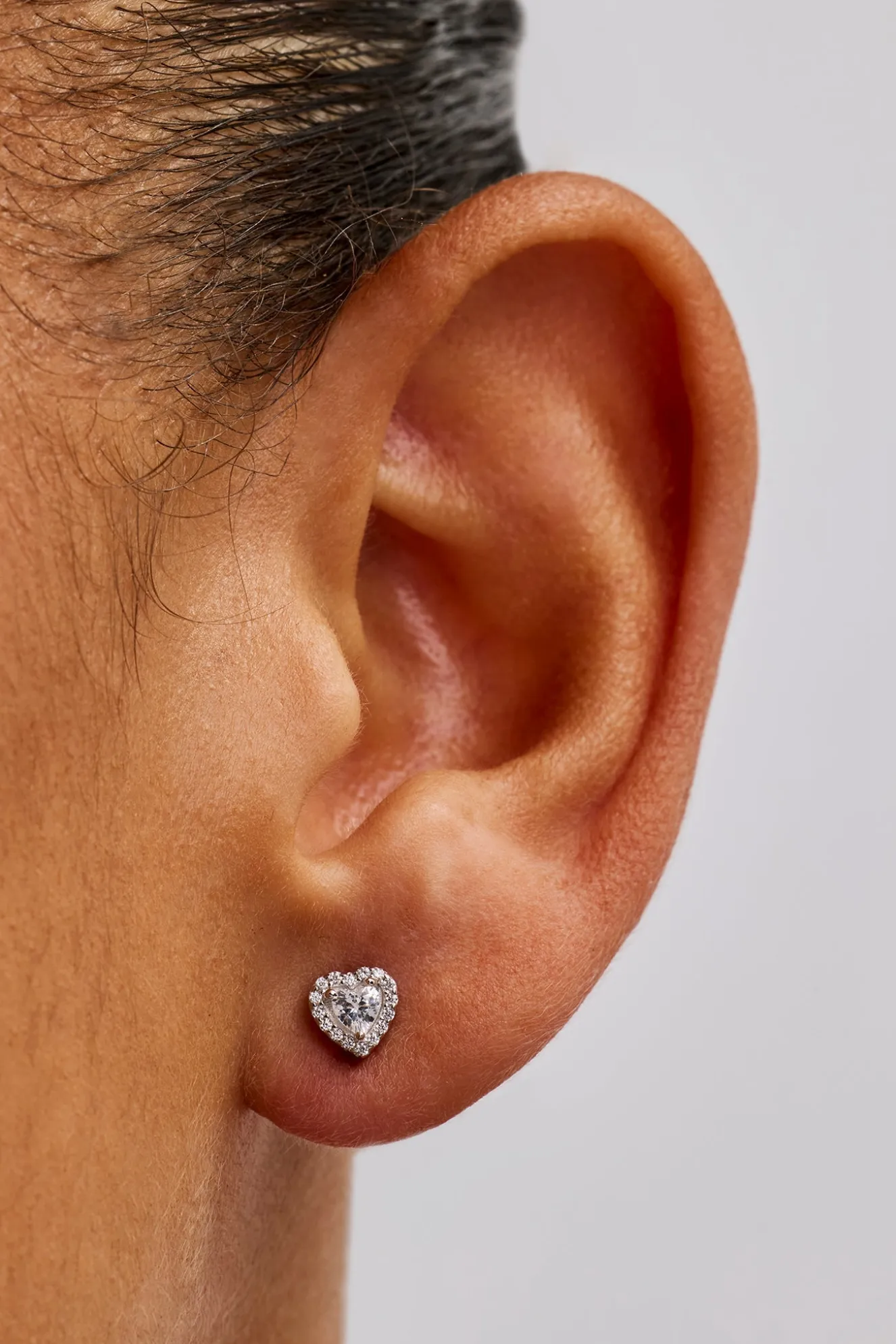Iced Centre Heart Stud Earrings - 6mm - White