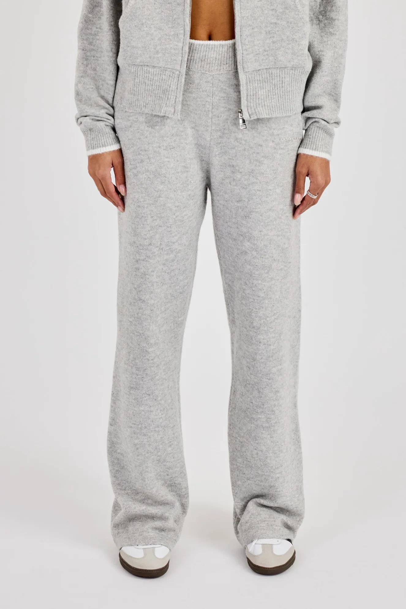 Knitted Jogger With Contrast Tipping - Grey