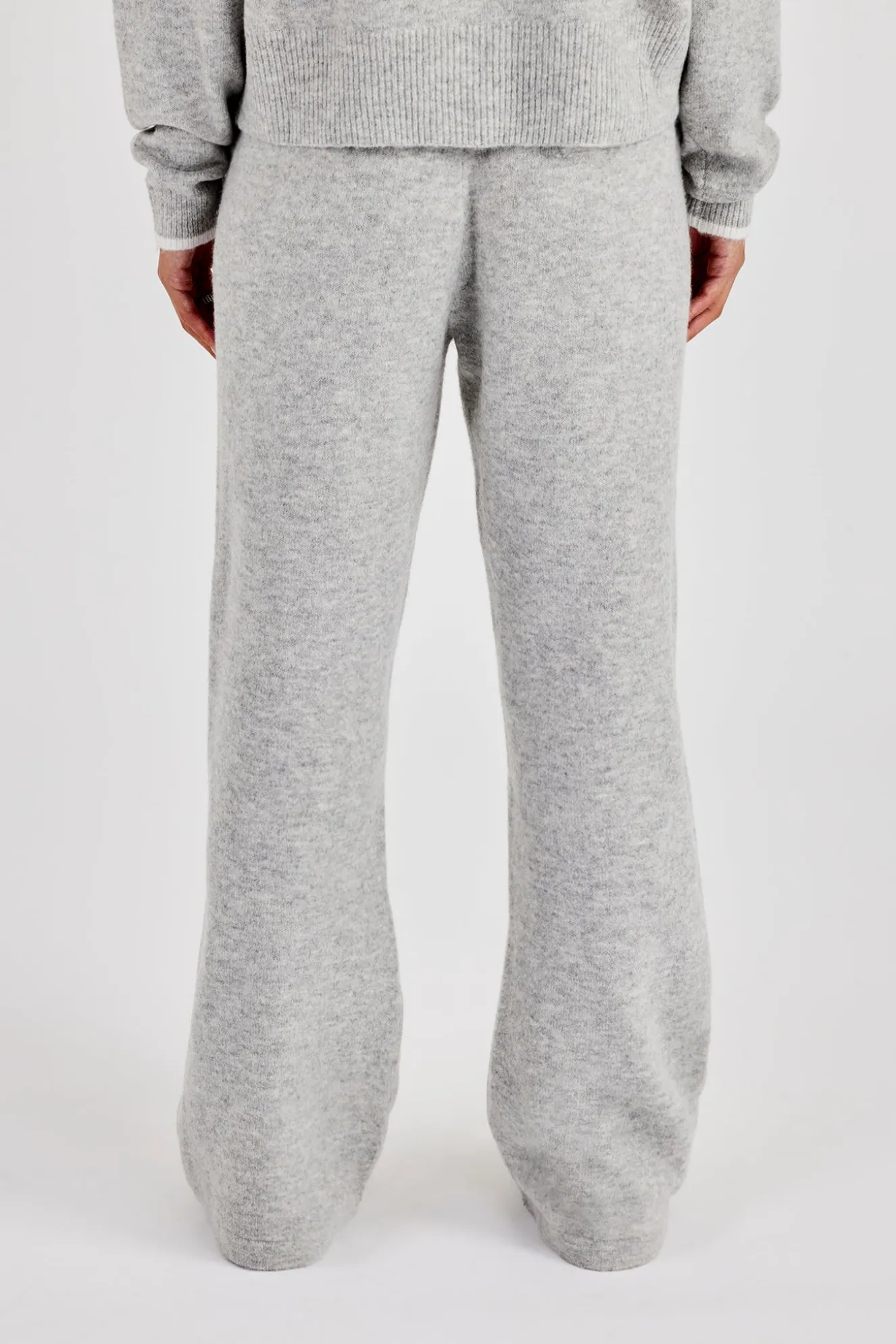 Knitted Jogger With Contrast Tipping - Grey