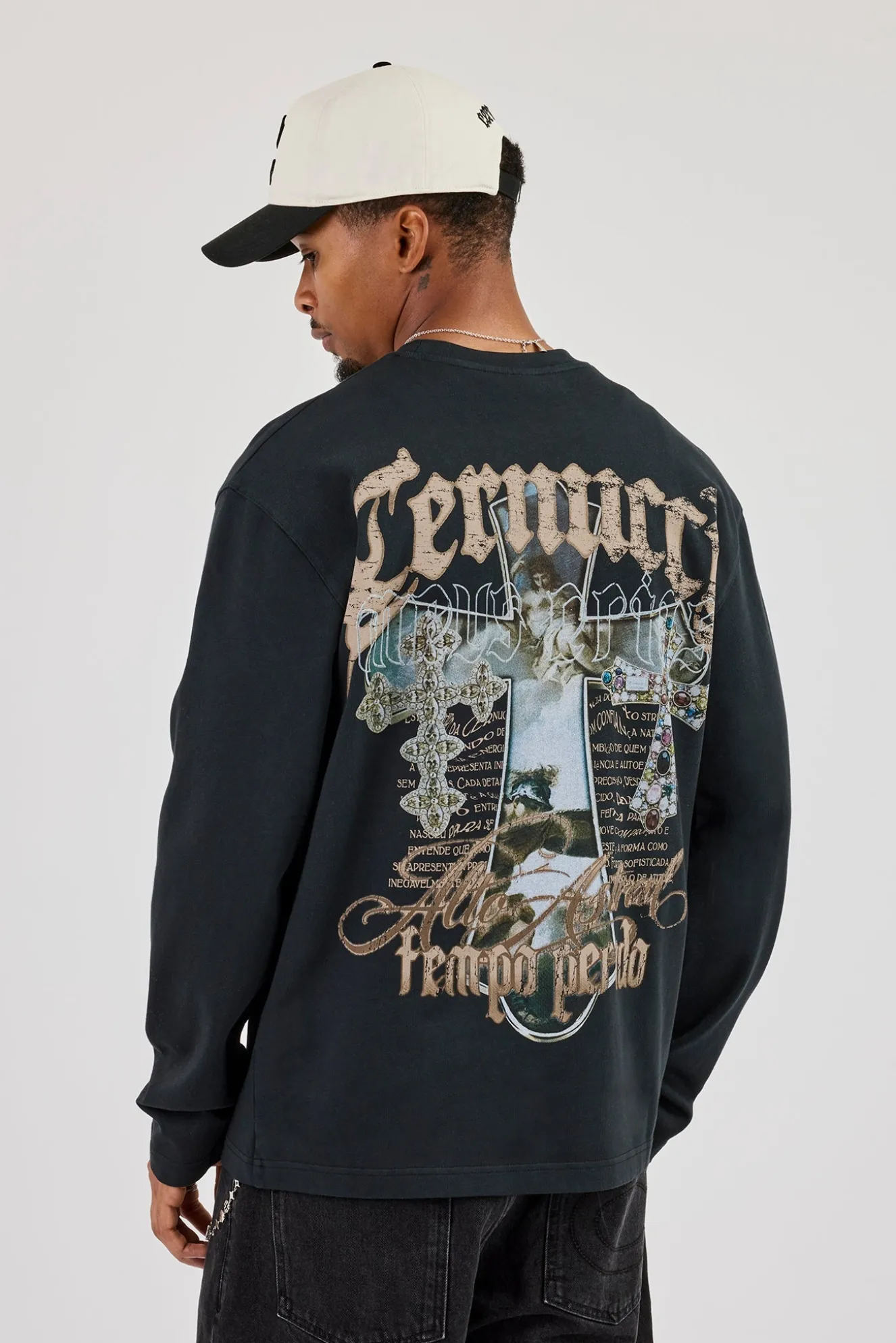 Long Sleeve Multigem Cross T-Shirt - Washed Black