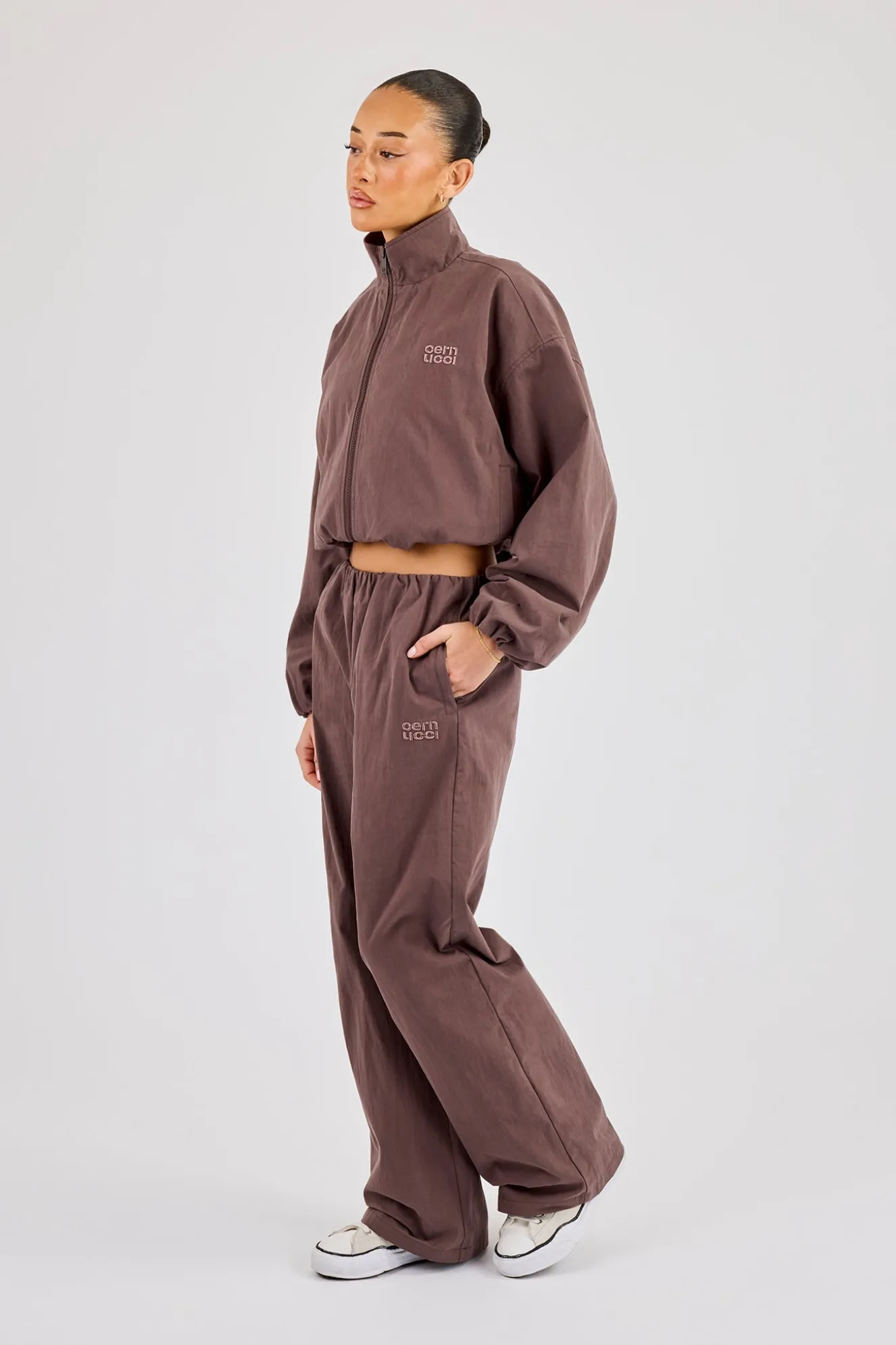 Nylon Waistbandless Jogger - Dark Brown