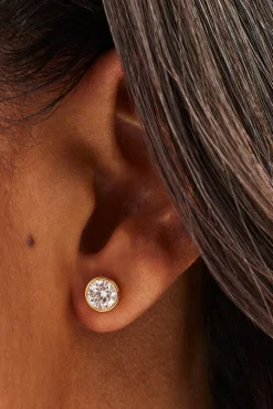 Polished Edge Round Stud Earrings - 6mm - Gold